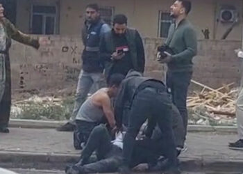 Şanlıurfa'da taşlı sopalı kavga; 1'i ağır, 2 yaralı