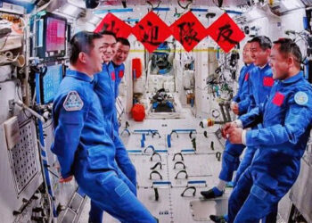 Shenzhou-20 uzay aracı mürettebatlı dönüş için uygun bulunmadı