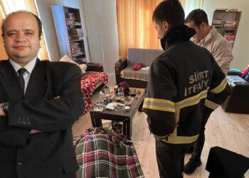 Siirt Üniversitesi Bölüm Başkanı evinde ölü bulundu