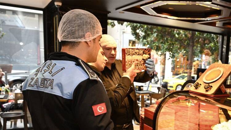 Şişli'de lokanta kafe ve pastanelere gıda denetimi