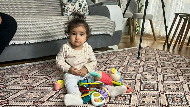 SMA Tip 2 hastası Zümra, 3 kilo daha alırsa tedavi göremeyecek