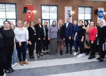 Sancaktepe'de kadına yönelik şiddete karşı toplumda farkındalık etkinliği