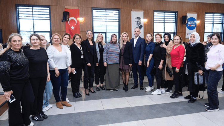 Sancaktepe'de kadına yönelik şiddete karşı toplumda farkındalık etkinliği