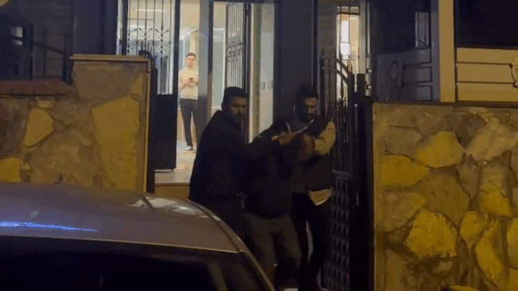 Sarıyer'de mal paylaşımı kavgasında babasını sırtından bıçakladı