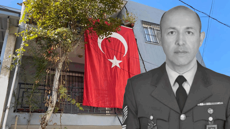 Şehit astsubay Ümit İnce'nin İzmir'deki babaevinde yas