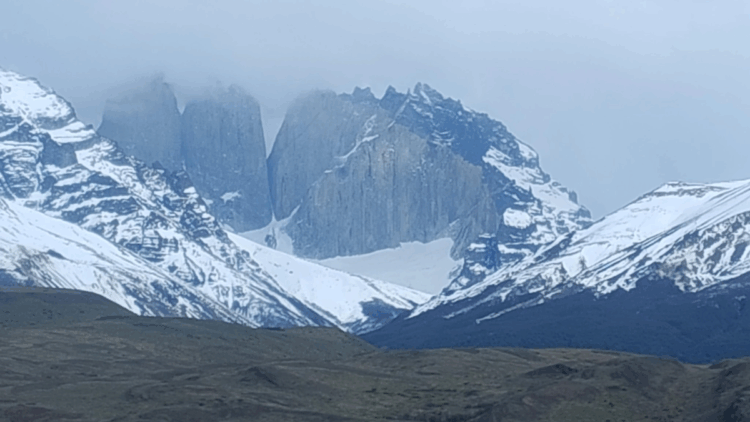 Şili'de doğa yürüyüşü yapan 5 turist fırtına nedeniyle hayatını kaybetti