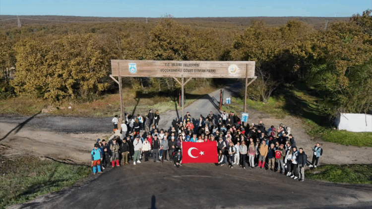 Silivri Belediyesi, Cumhuriyet haftası kapsamında doğa yürüyüşü düzenledi