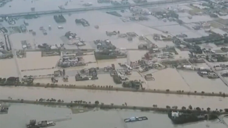 Tayvan'da Fung-wong Tayfunu; 8 bin kişi tahliye edildi