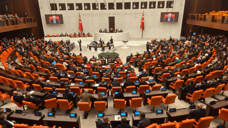 TBMM'de 'Suça Sürüklenen Çocuklar' ile ilgili araştırma komisyonu kuruldu