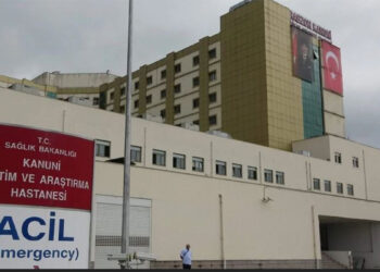 Trabzon'da 3 kişi gıda zehirlenmesi şüphesiyle tedaviye alındı