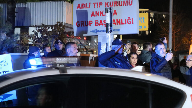 Şehit olan 20 askerin naaşı Ankara'ya getirildi