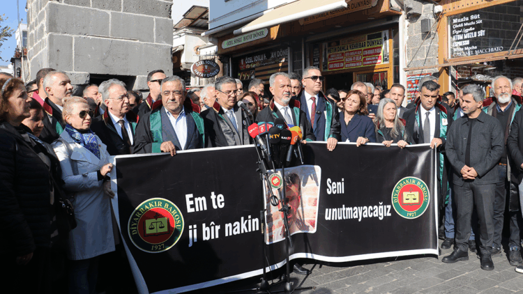 Tahir Elçi vurulduğu yerde anıldı