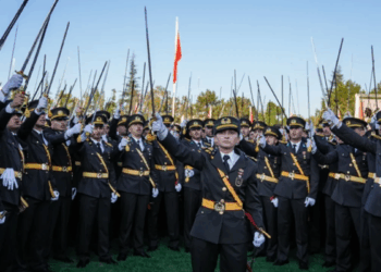 Teğmenlerin Genelkurmay Başkanı hakkındaki suç duyurusu reddedildi