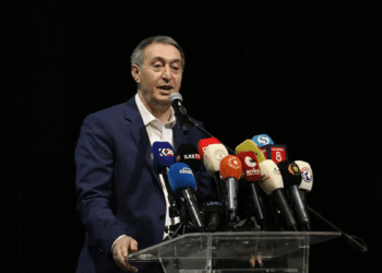 Toplumun beklentisi, kayyım atanan başkanların görevine dönmesidir