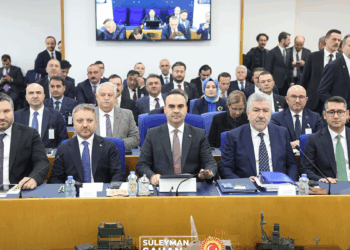 Türkiye ekonomisi kesintisiz büyümesini 20 çeyrektir sürdürüyor