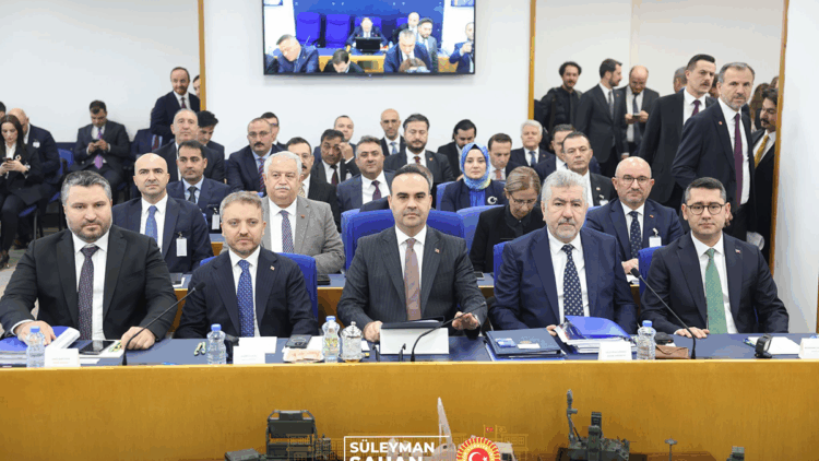 Türkiye ekonomisi kesintisiz büyümesini 20 çeyrektir sürdürüyor