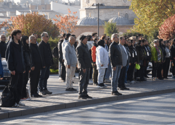 Türkiye'de hayat 9'u beş geçe durdu!