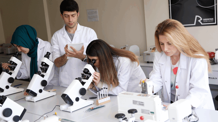 Türkiye'de yükseköğretim sistemine kayıtlı öğrenci sayısı 6,7 milyon oldu