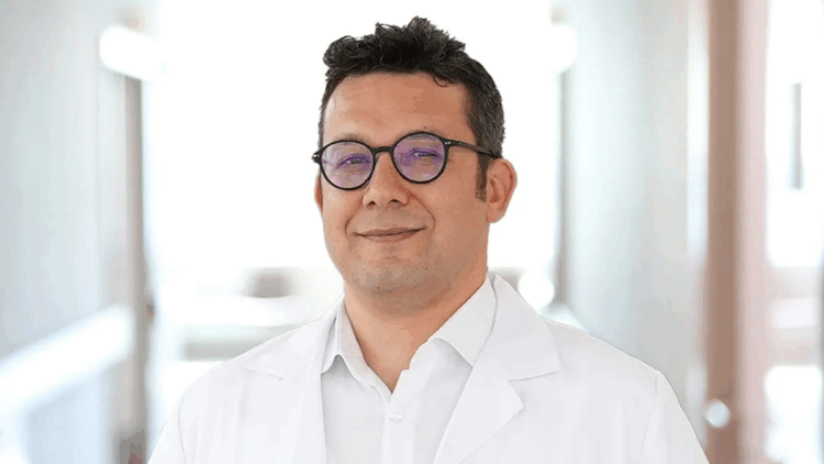 Uzmanından meme protez ameliyatı geçirenlere uyarılar