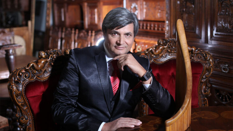 Constantin Moscovich doğduğu topraklara geri dönüyor