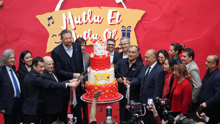 Yıldız Holding, Mutlu Et Mutlu Ol Günü’nü çalışanlarıyla kutladı