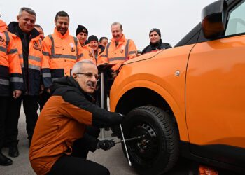Zorunlu kış lastiği uygulaması yarın başlayıp 15 Nisan'da sonlanacak