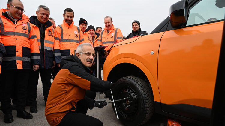 Zorunlu kış lastiği uygulaması yarın başlayıp 15 Nisan'da sonlanacak