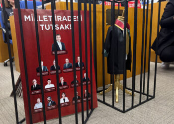 Adalet Bakanlığı'nın bütçe görüşmelerinde gergin anlar