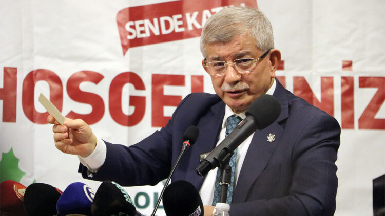 Devletin bir askeri uçağı bir orman uçağı nasıl arka arkaya düşer?