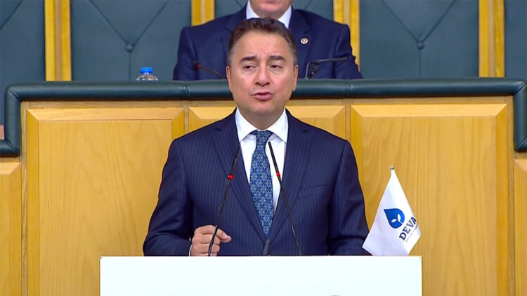 Her kadının özgür ve güvende olduğu bir Türkiye diliyorum