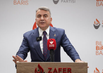 Türkiye sanayisizleşiyor, üretim ve istihdam geriliyor