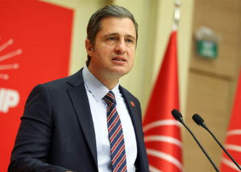 İddianame CHP'nin kurumsal kimliğini hedef alan siyasi bir metin