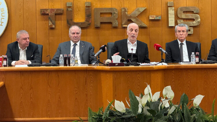 Asgari Ücret Tespit Komisyonu'na katılmayacağız