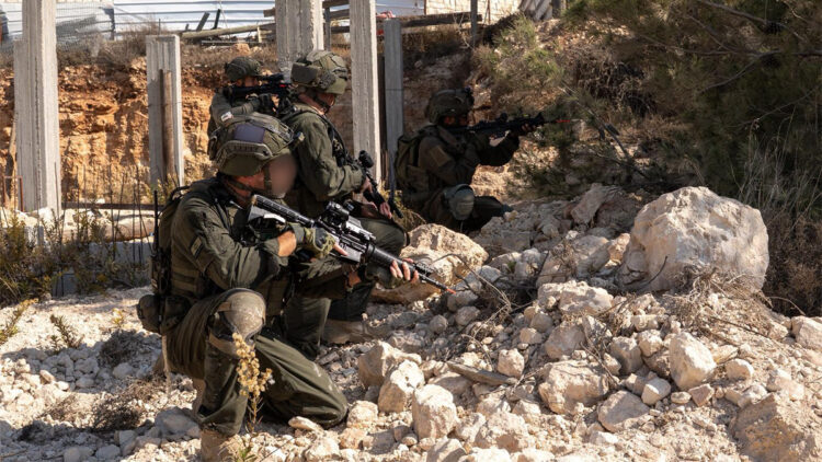 Ateşkese rağmen Gazze'de 4 Filistinli öldürüldü