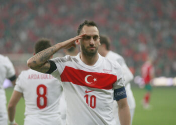 Hakan Çalhanoğlu A Milli Futbol Takımı'nın aday kadrosundan çıkarıldı
