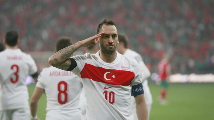 Hakan Çalhanoğlu A Milli Futbol Takımı'nın aday kadrosundan çıkarıldı