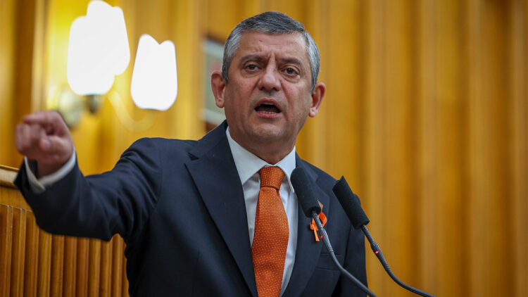 Bu dava hukuki değildir tamamen siyasidir