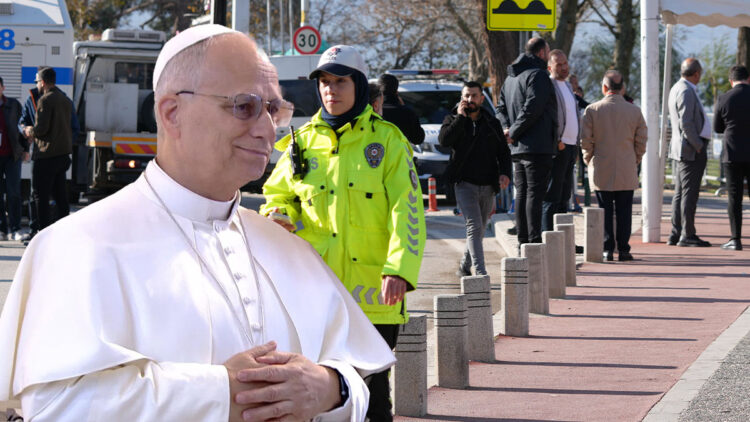 Dünyanın gözü tarihi ziyaretin yapılacağı İznik'te