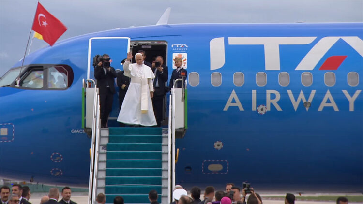 Papa 14. Leo Türkiye'den ayrıldı