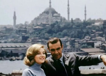 Bilen bilir, bilmeyen de bilsin... Çocukluğumdan beri listemin en üst sıralarında yer alan isimlerden biridir: Sean Connery...