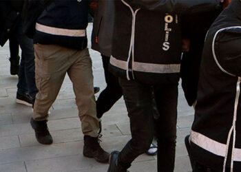 İstanbul merkezli 27 ilde FETÖ operasyonu; 71 gözaltı