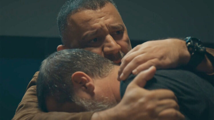 Ali'nin sitemi Arka Sokaklar'a damga vuracak