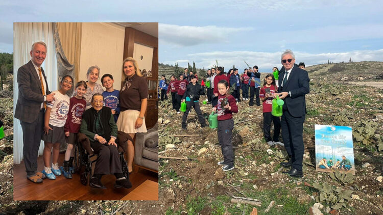 100 yaşına giren hayırsevere öğrencilerden fidan dikim etkinliği ile kutlama