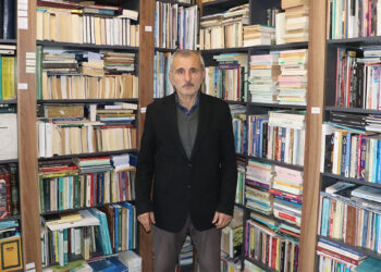 35 yıldır biriktirdiği 200 bini aşkın kitapla ‘Şehir Araştırmaları Merkezi’ kurdu