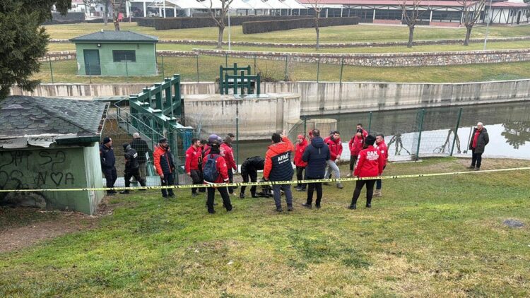 7 gündür kayıp olan Türkçe öğretmenini arama çalışmaları sürüyor