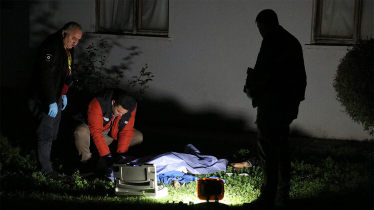 8'inci kattan düşüp öldü, evdeki eşine ölüm haberini polis verdi