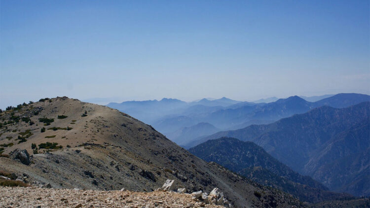 Dağda yürüyüşe çıkan 3 kişi yaşamını yitirdi