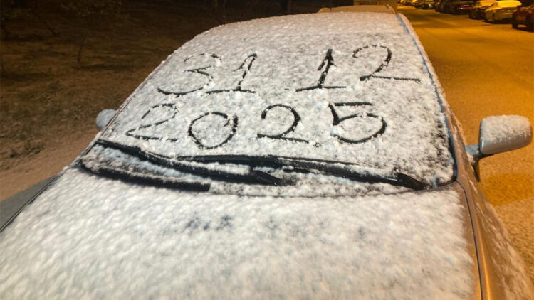 Ankara'da kar yağışı etkili oldu; Tuzlama çalışması başladı