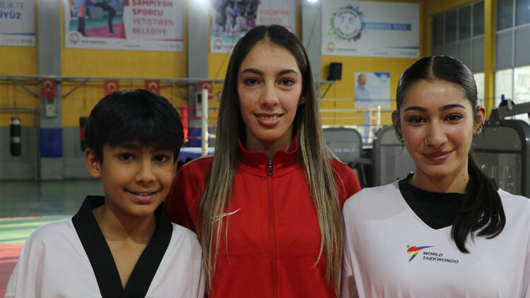 Antrenörlük öğrencisi 2 kardeşini şampiyonluğa hazırlıyor