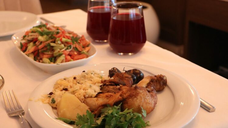 Adanalılar yılbaşında hindi değil, tavuk dolması tercih ediyor